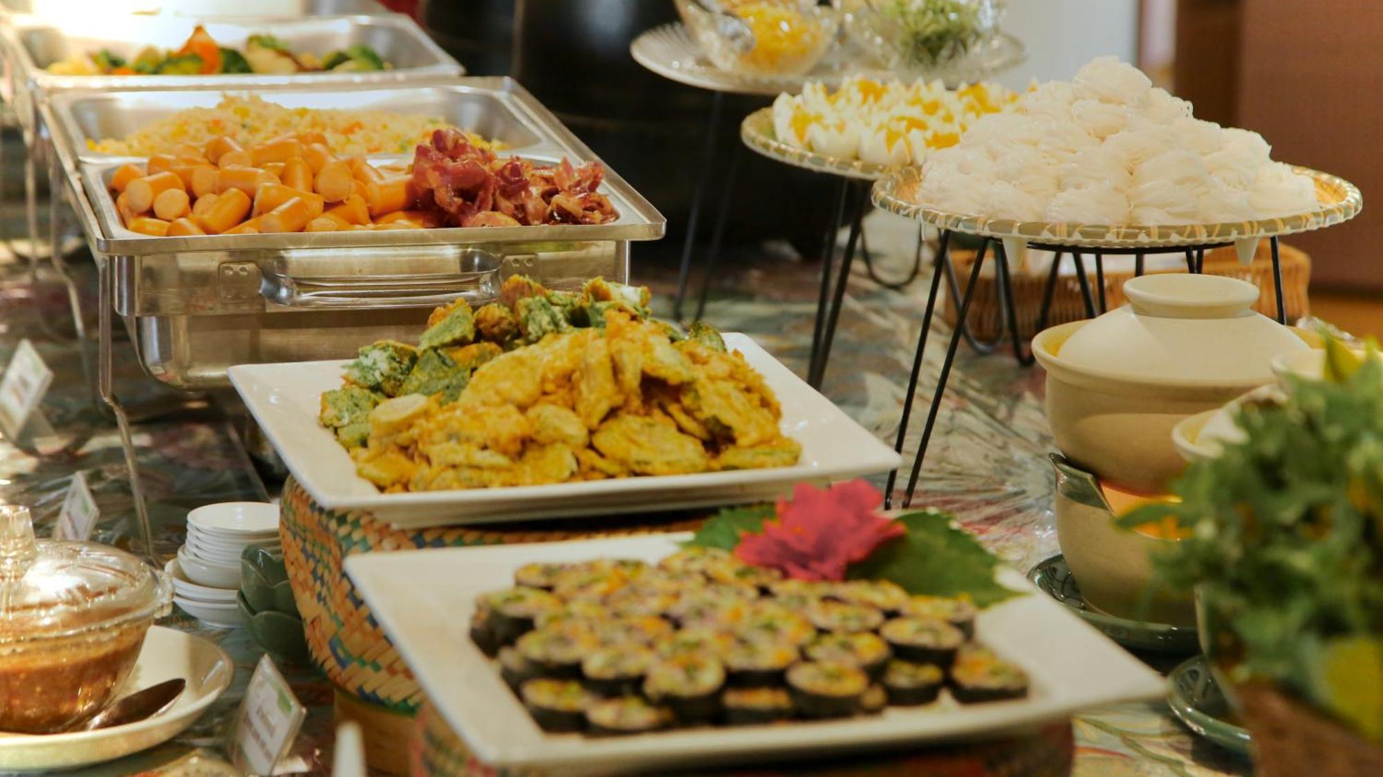 A-Te Chumphon Hotel - Sha Plus Екстериор снимка