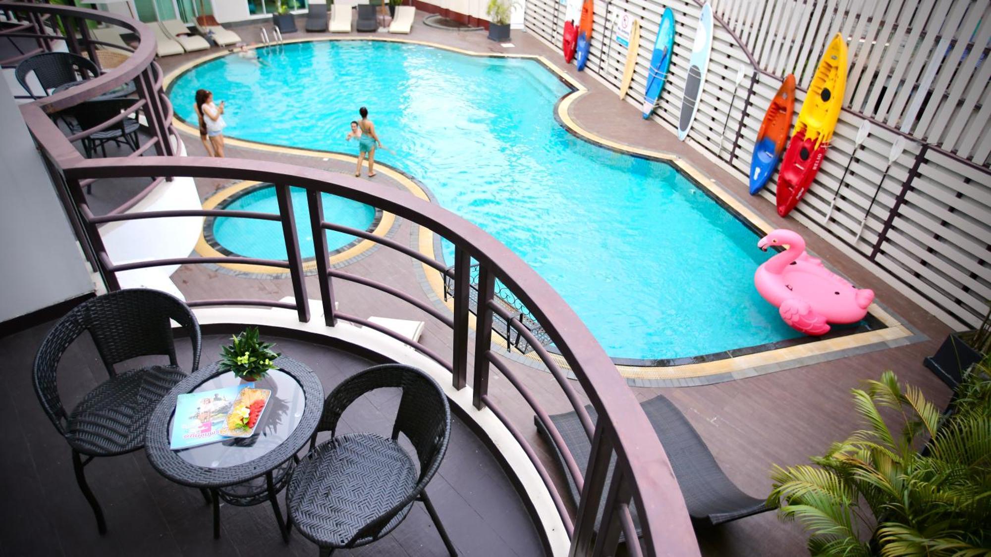 A-Te Chumphon Hotel - Sha Plus Екстериор снимка