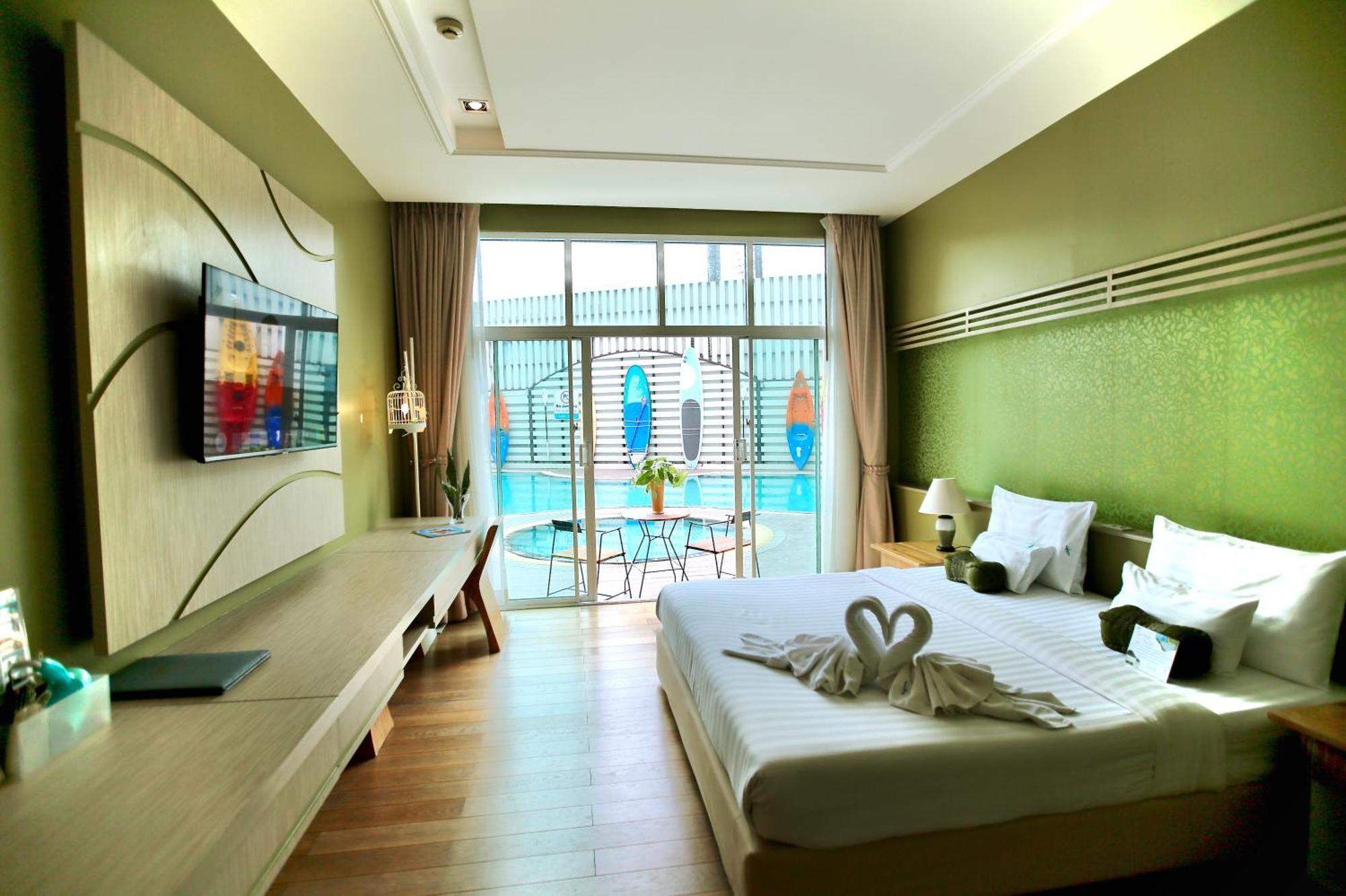 A-Te Chumphon Hotel - Sha Plus Екстериор снимка