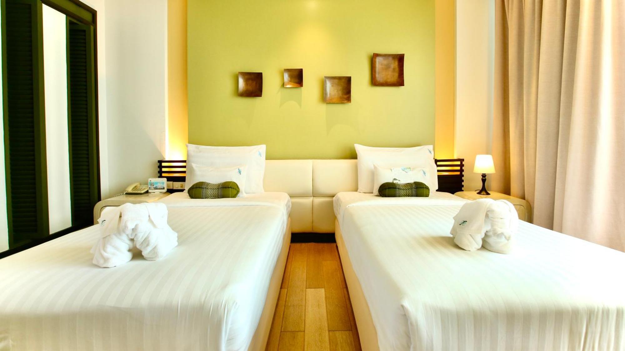 A-Te Chumphon Hotel - Sha Plus Екстериор снимка